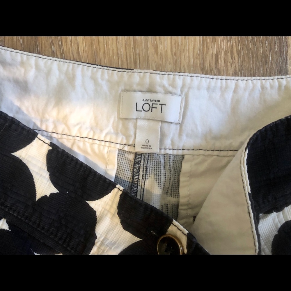 LOFT Black and white big polka dots shorts - Picture 5 of 5